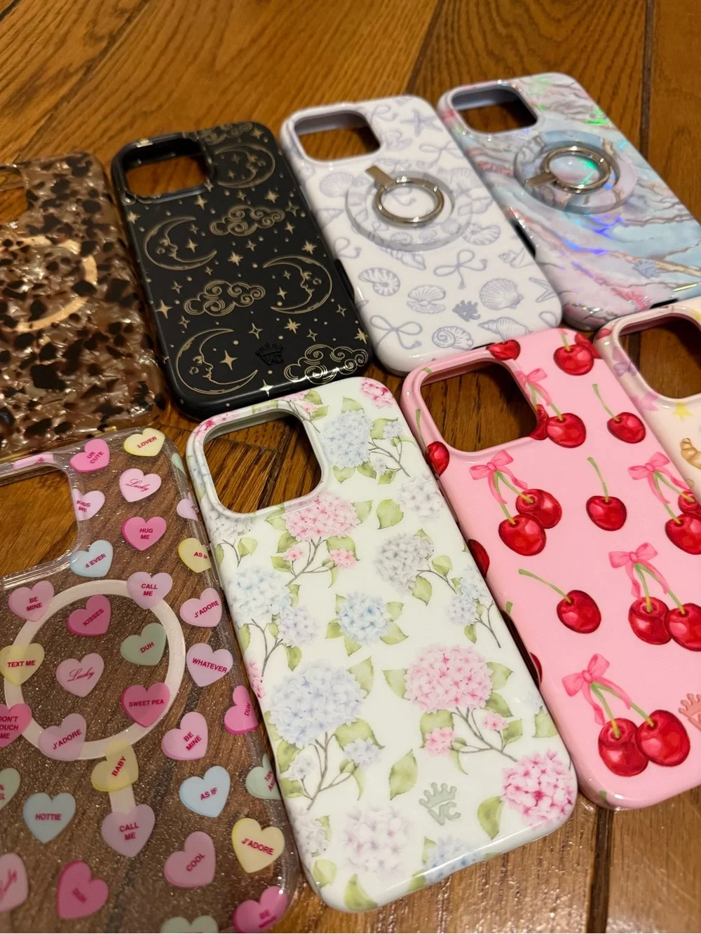 Velvet Caviar iPhone 16 pro max bundle
